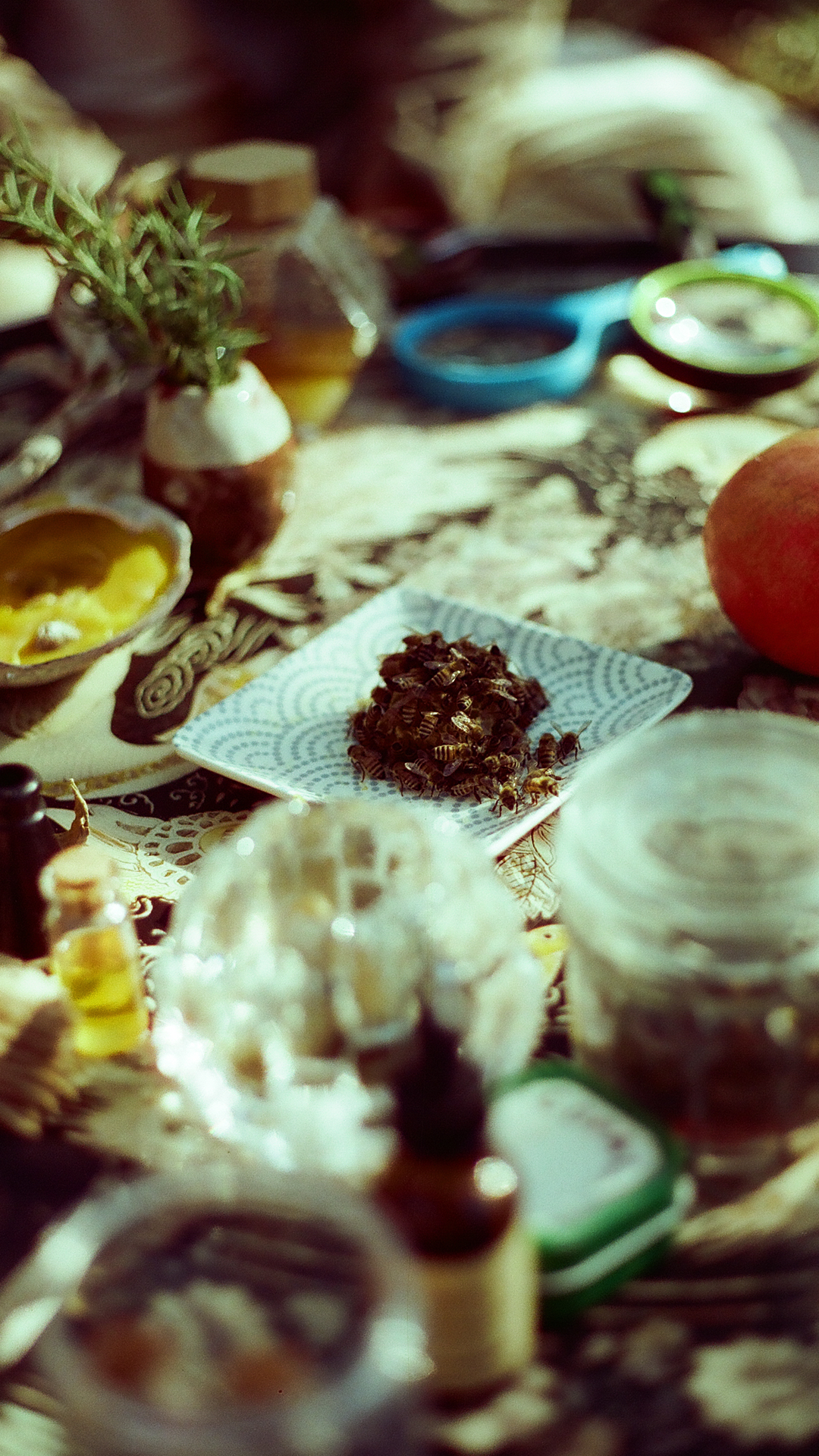 Hero Poster Mobile - A decorative image from Usal Project