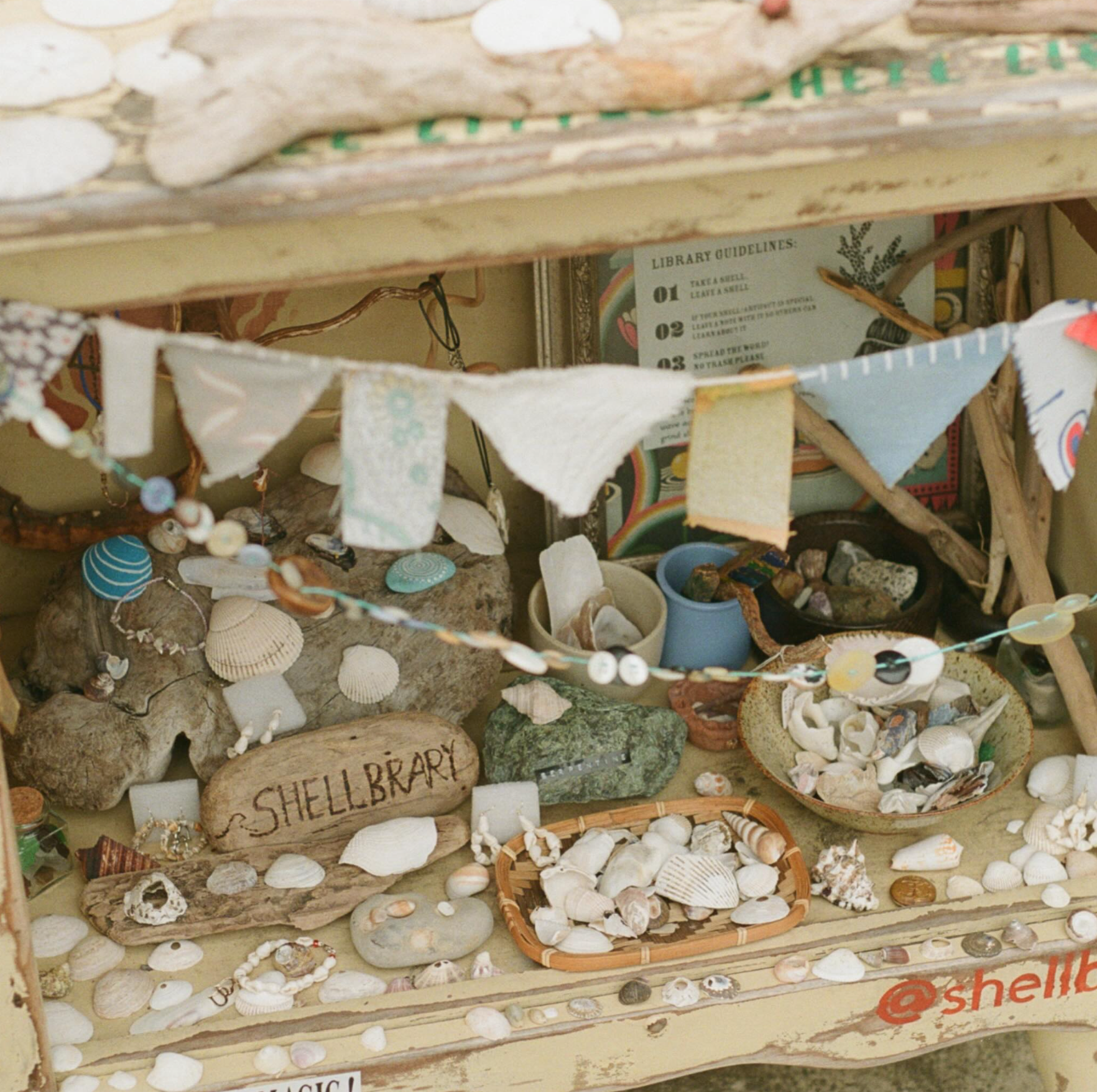 A decorative image from Usal Project