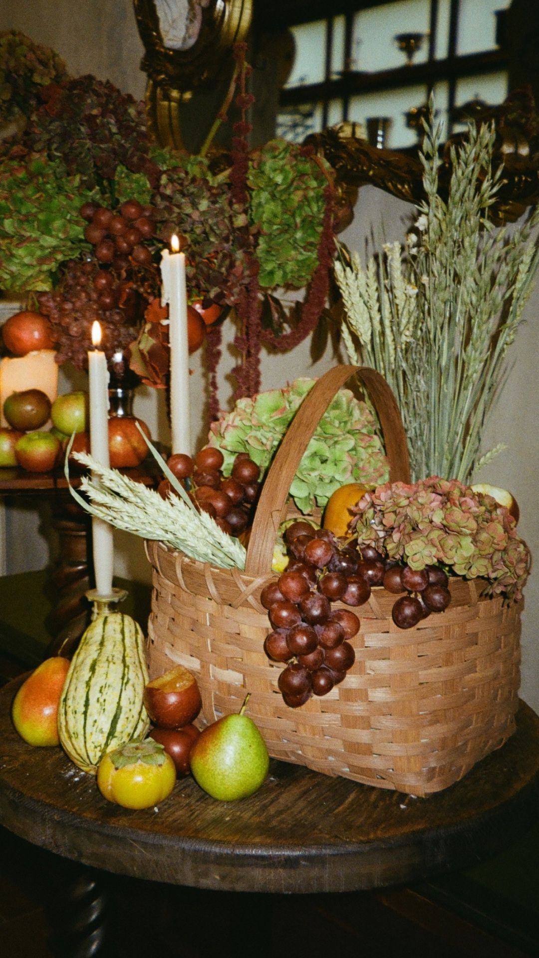 Hero Poster Mobile - A decorative image from Usal Project