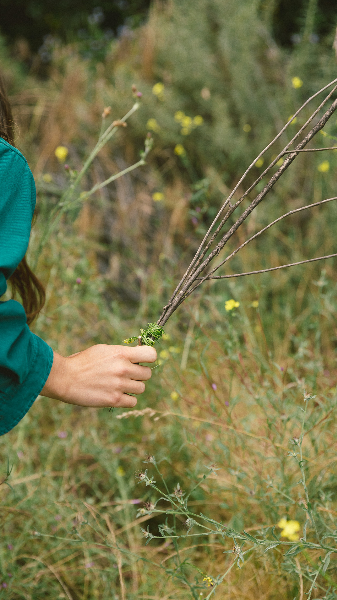 Hero Poster Mobile - A decorative image from Usal Project