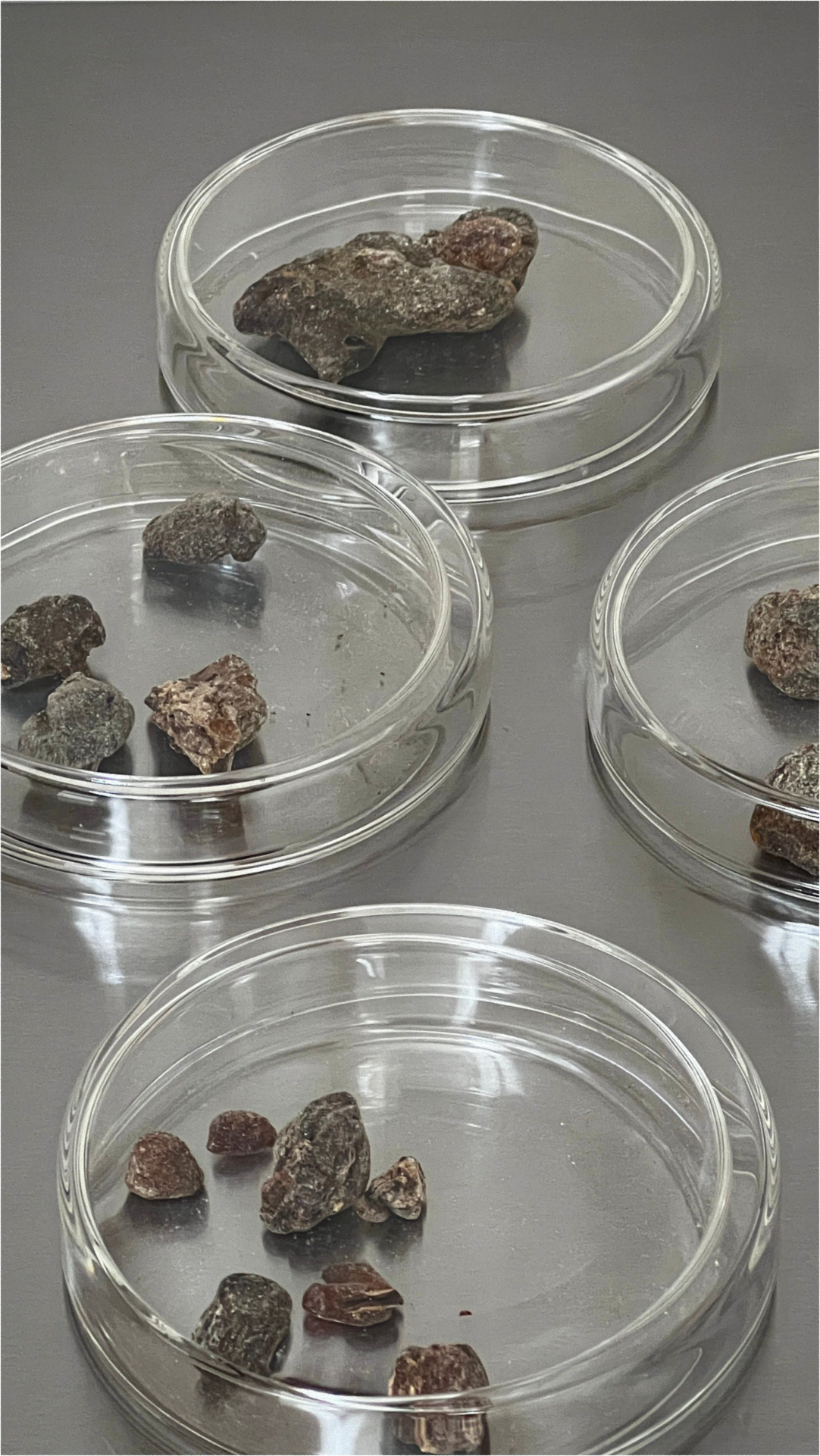 Hero Poster Mobile - A decorative image from Usal Project