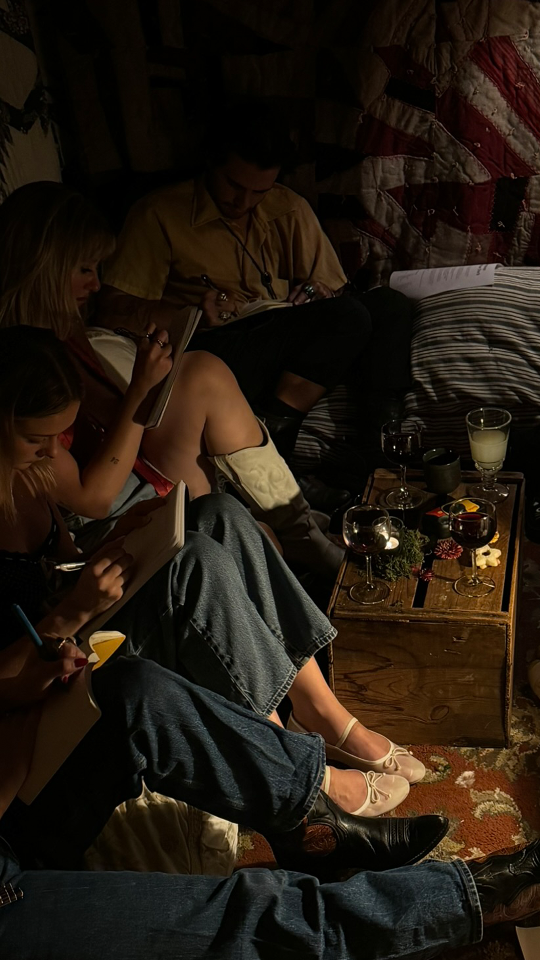 Hero Poster Mobile - A decorative image from Usal Project