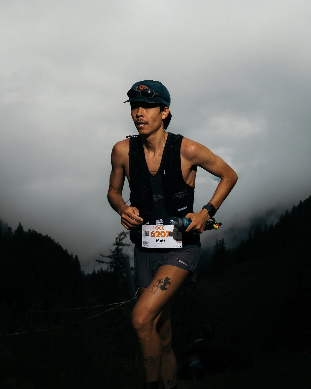 Hero Poster Mobile - A decorative image from Usal Project