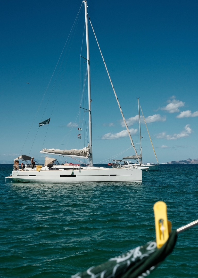 Hero Poster Mobile - A decorative image from Usal Project