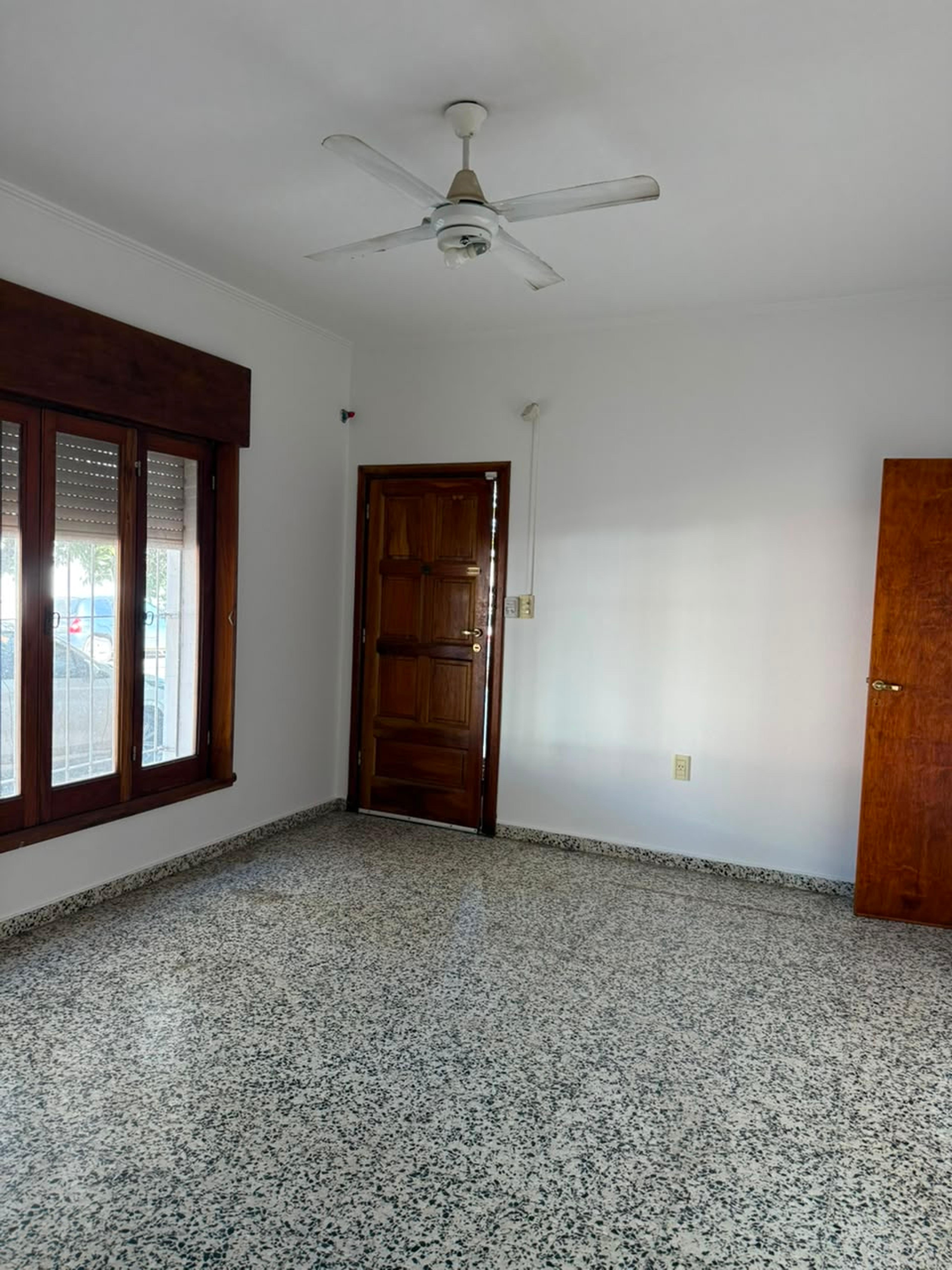  Casa en venta -  APTA CREDITO - Congreso a metros de Av Luro — imagen 2