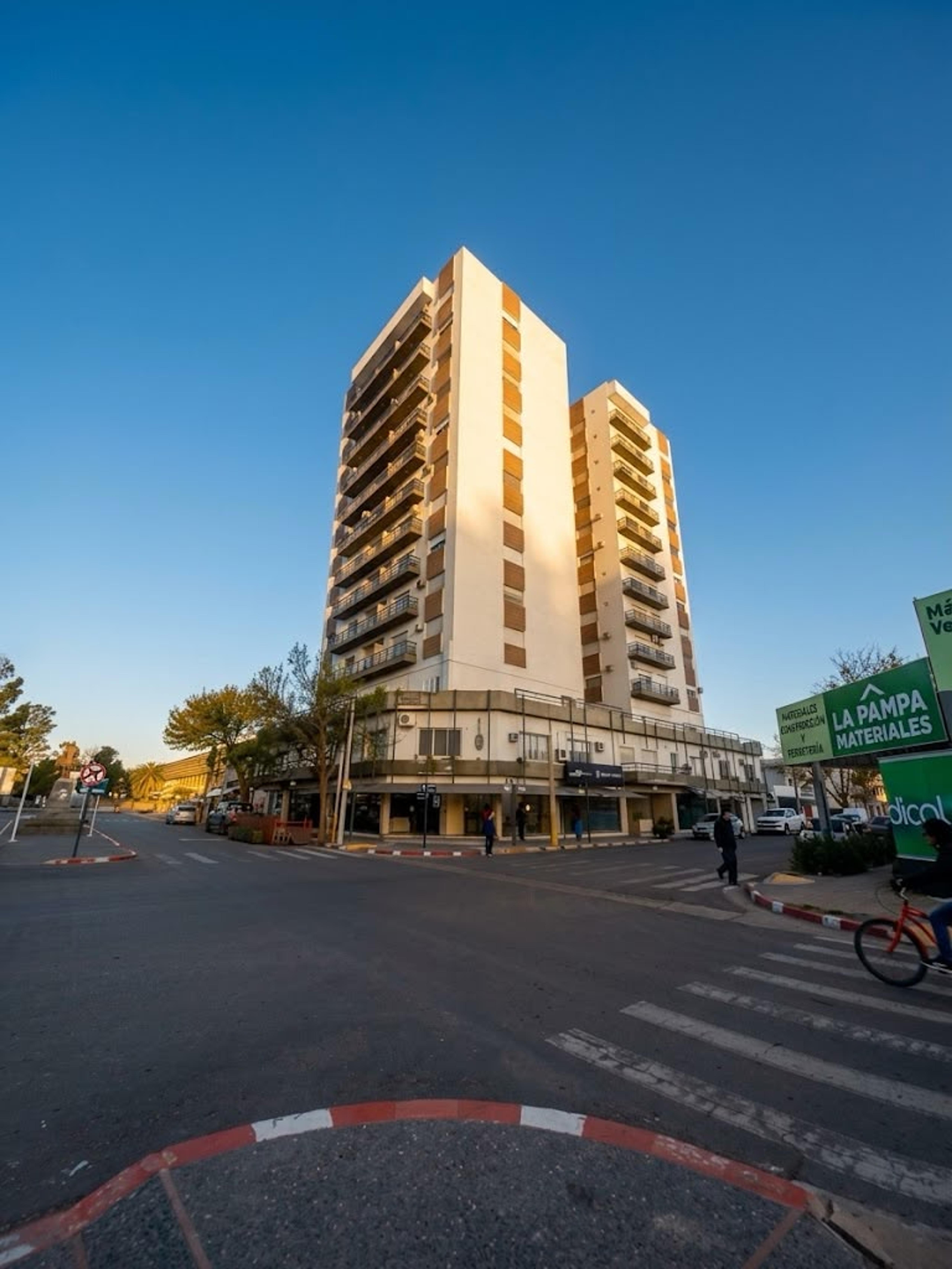 Departamento en venta pleno centro de Santa Rosa – Edificio Gemellus ✨ — imagen 2