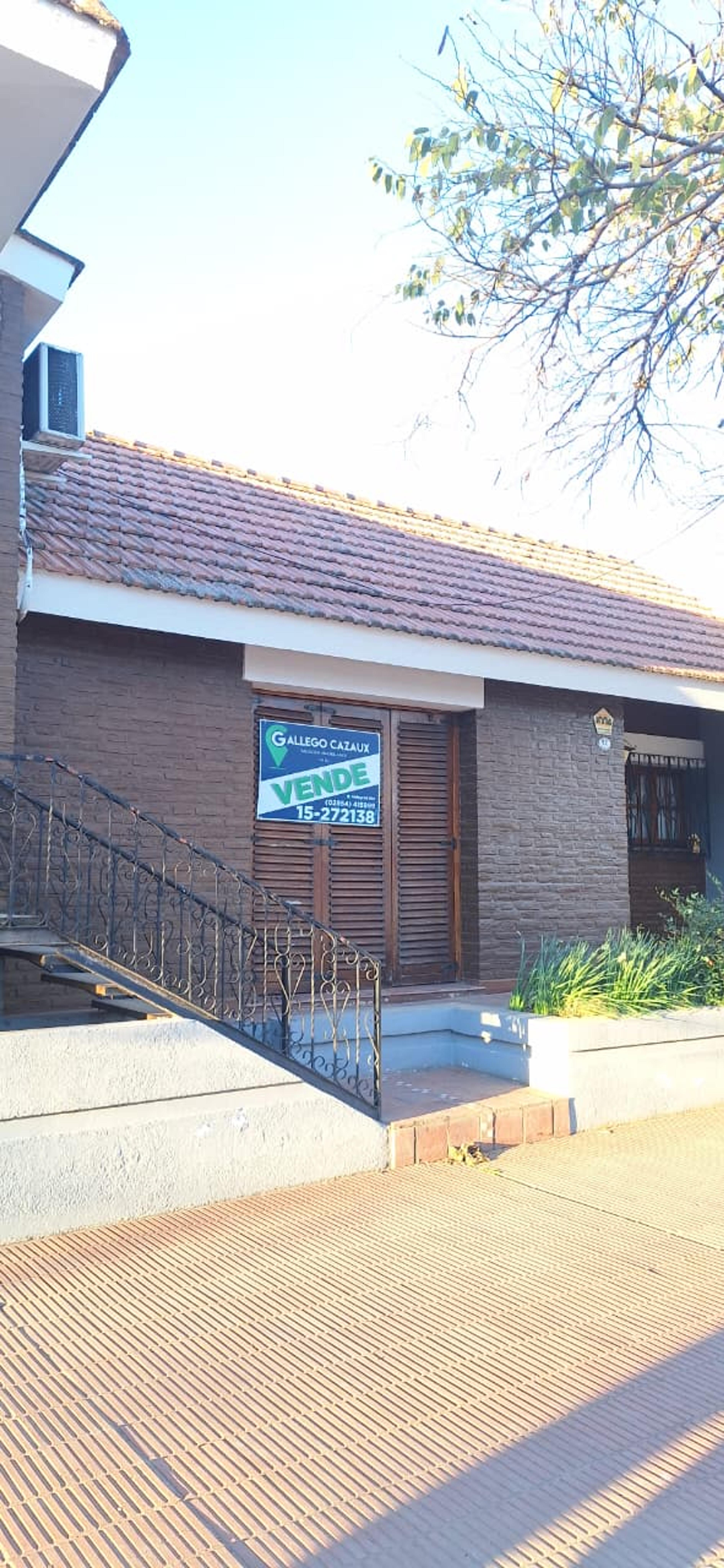 Casa en venta con pileta, quincho y estudio independiente en Santa Rosa, La Pampa — imagen 4