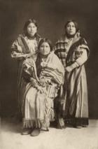 image from Mollie (right) with her sisters Anna (center) and Minnie.