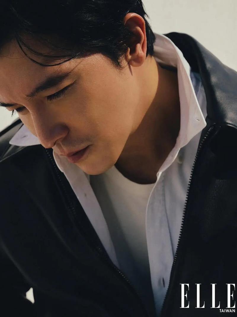 邱澤 on Elle Taiwan Cover