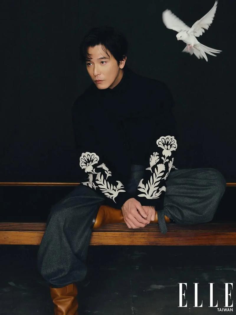 邱澤 on Elle Taiwan Cover