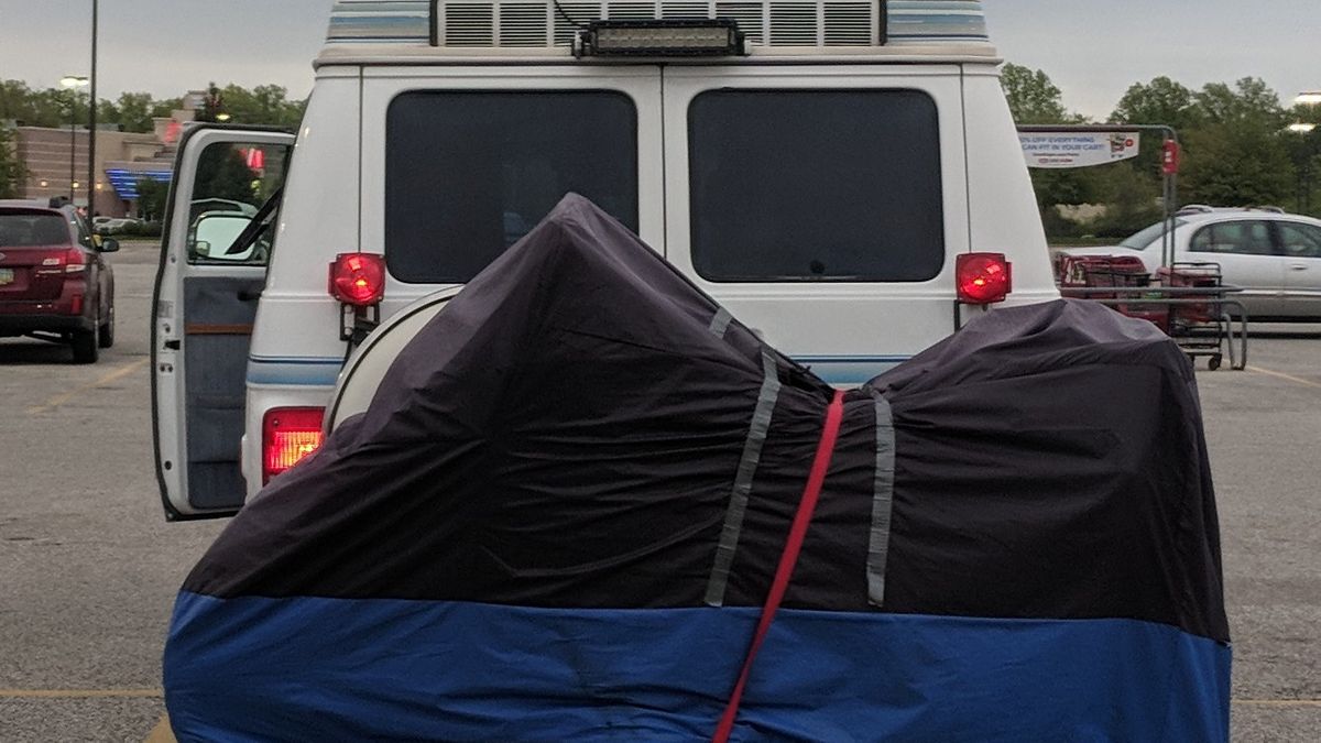 Auxiliary tail lights