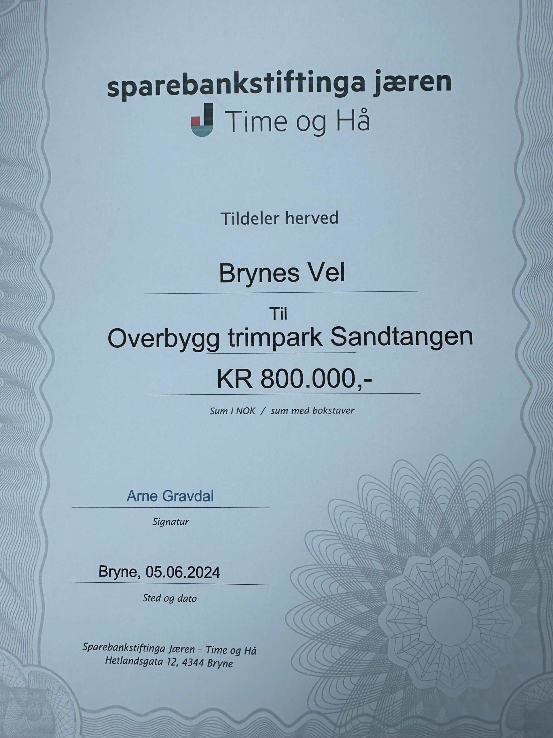 Bryns Vel mottok kr. 800.000,- fra Sparebankstiftinga Jæren. 