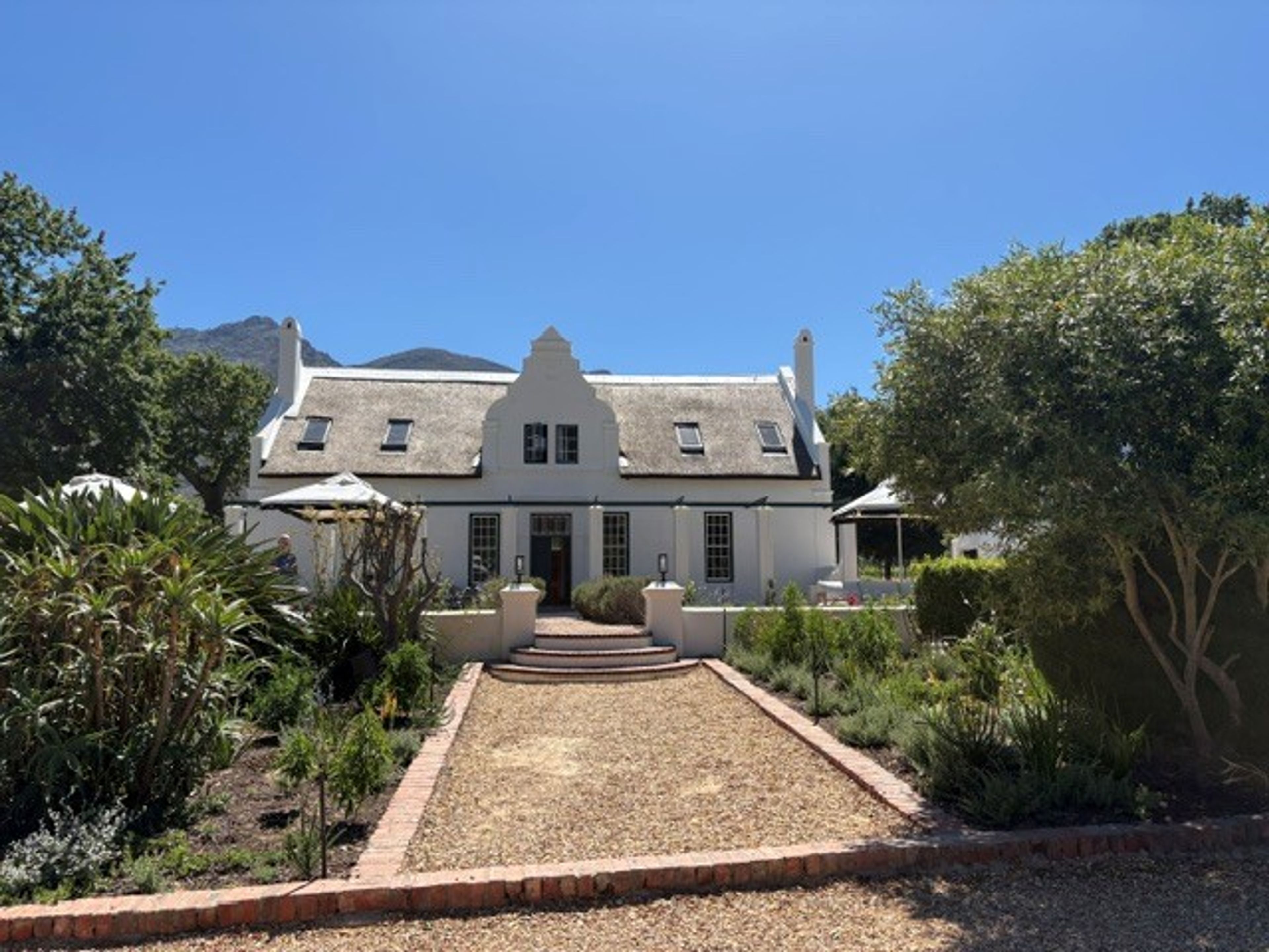 Rickety Bridge accommodation and gardens