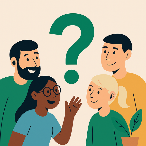 En gruppe mennesker står rundt et grønt spørsmålstegn.