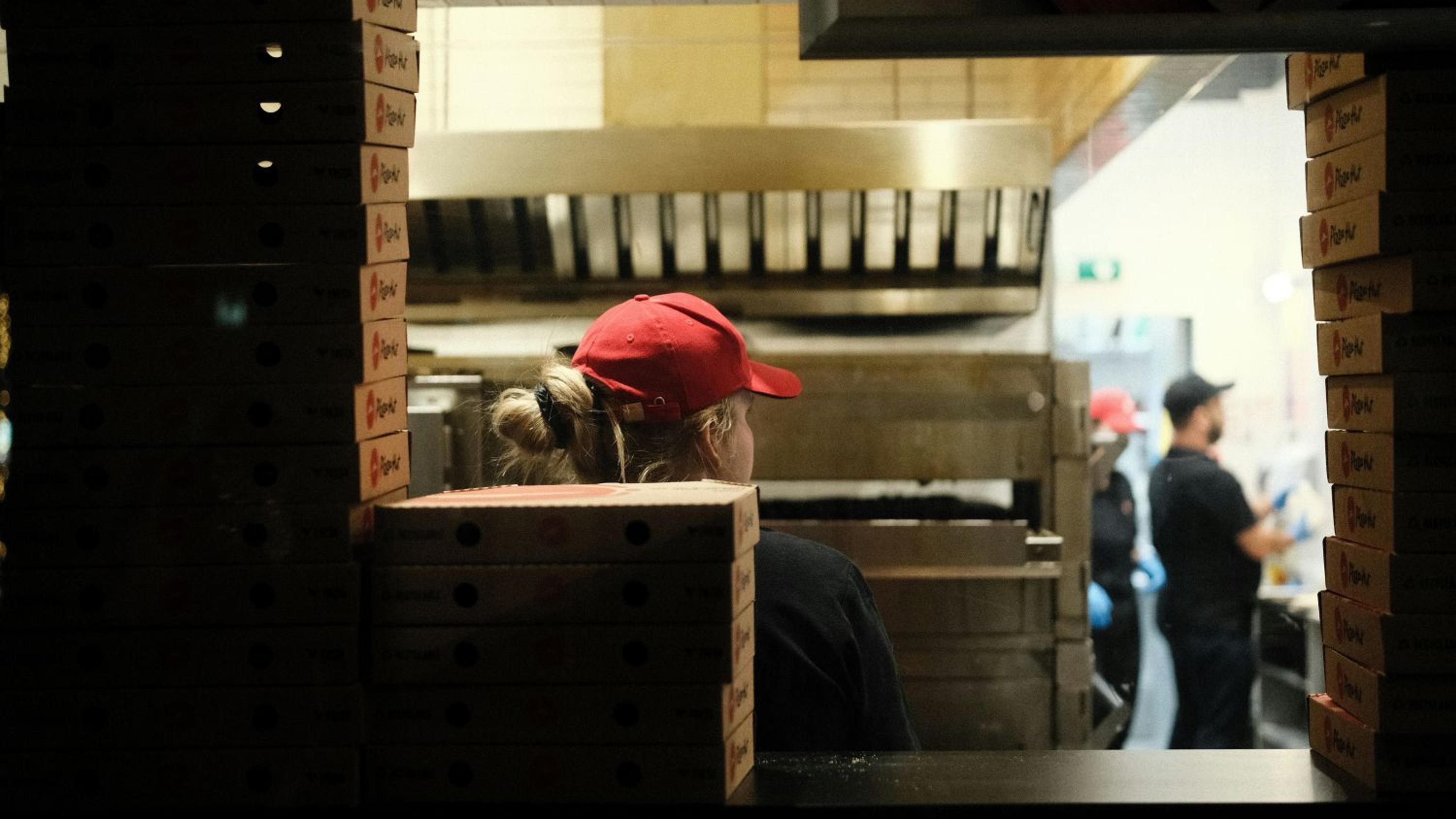 Best 4 Back-of-House Technologies for UK Quick Service Restaurants
