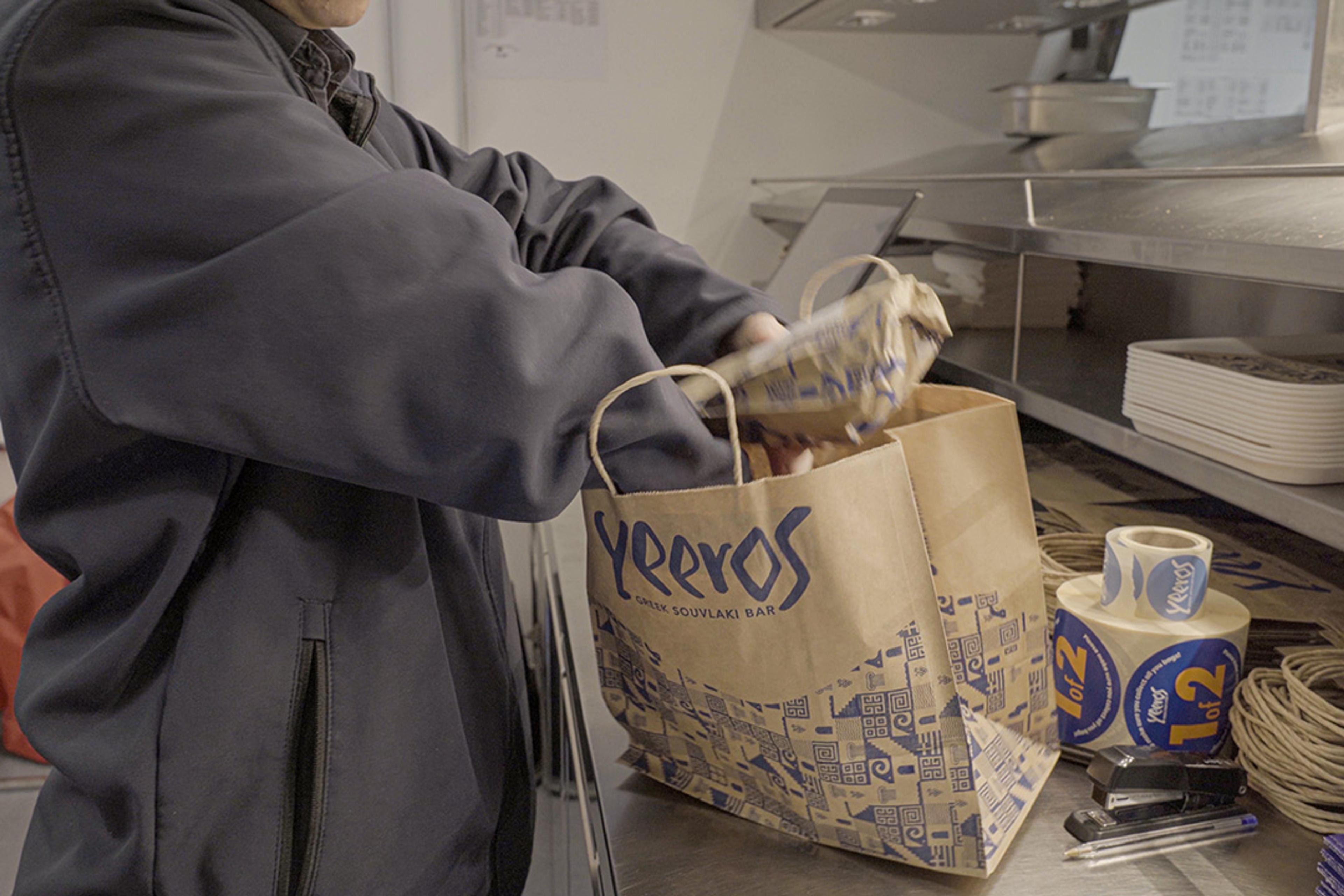 Boss It Customer Yeeros packing station