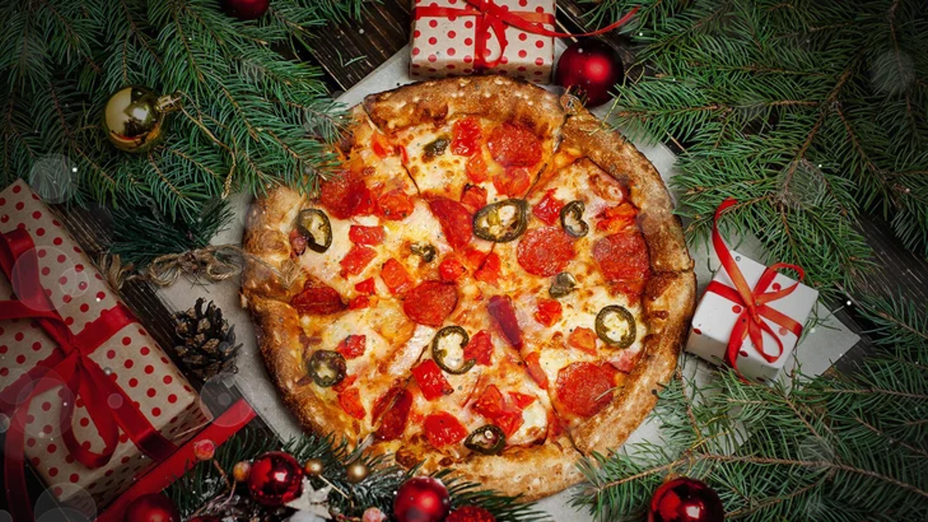 Sleighing the Holiday Menu Game: QSRs’ Best Festive Feasts for Social Media Success
