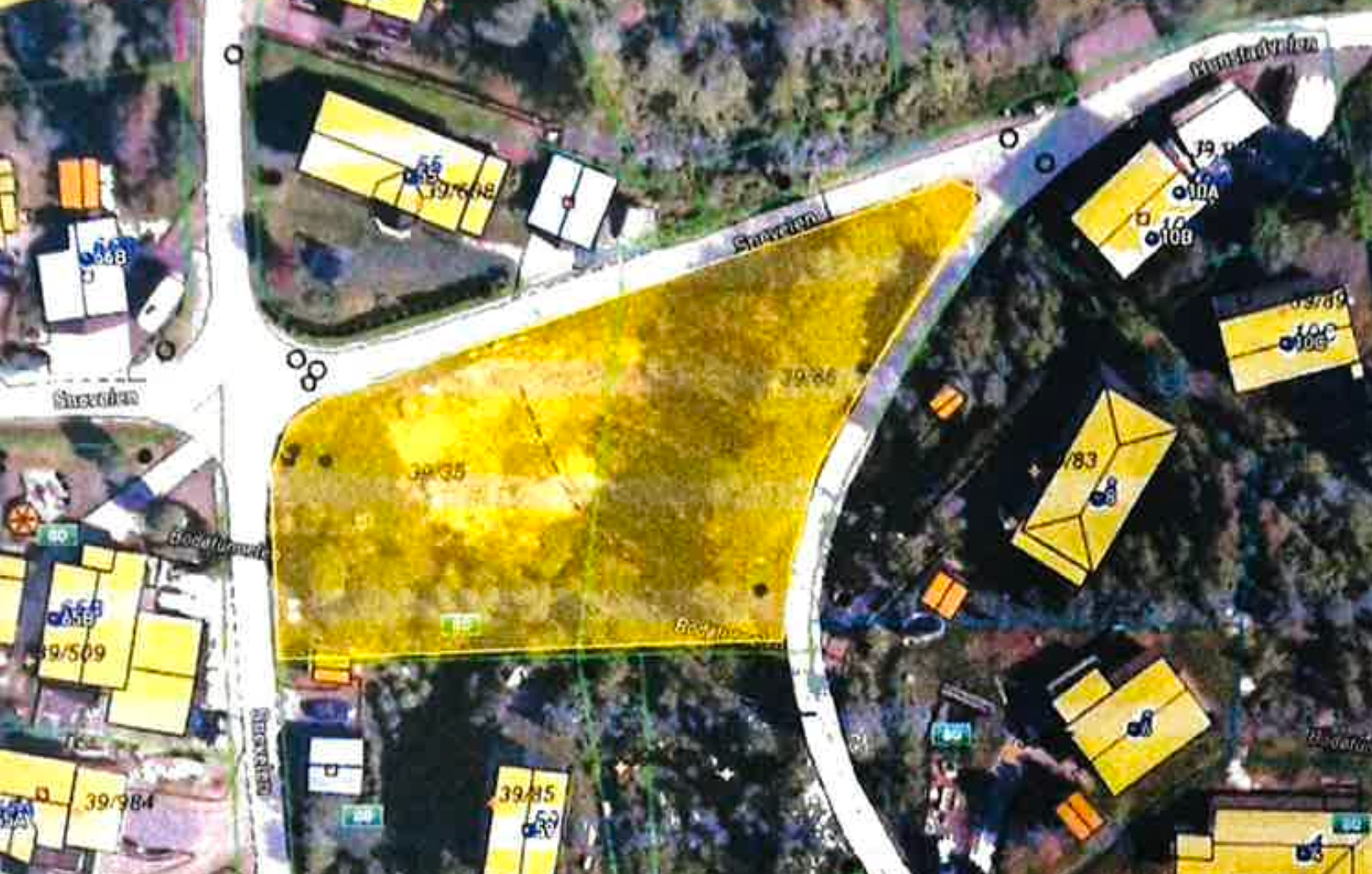 Tomt tiltenkt lekeplassprosjekt. Kilde: Kommunekart