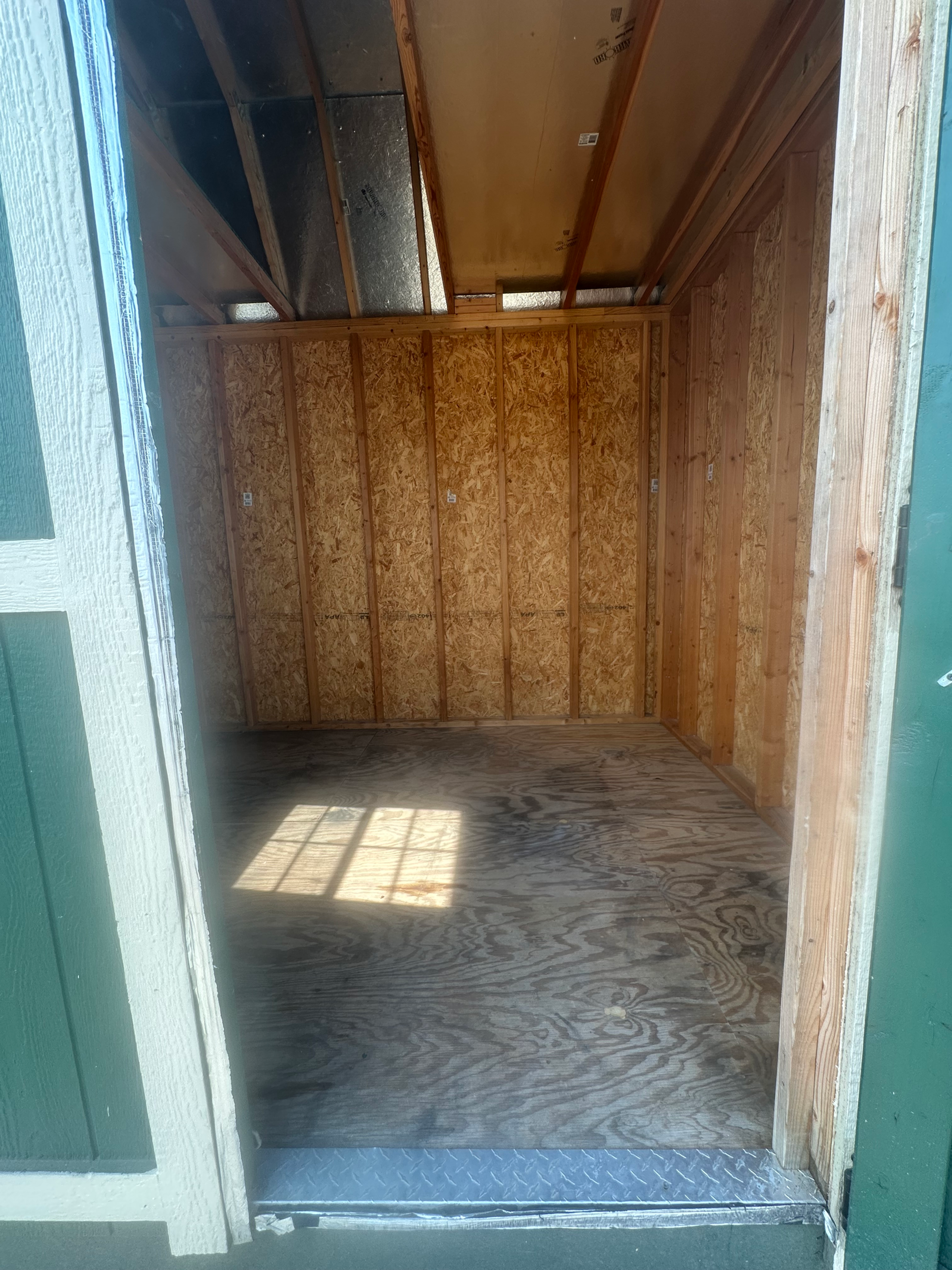 8x10 Gambrel Barn — photo 2