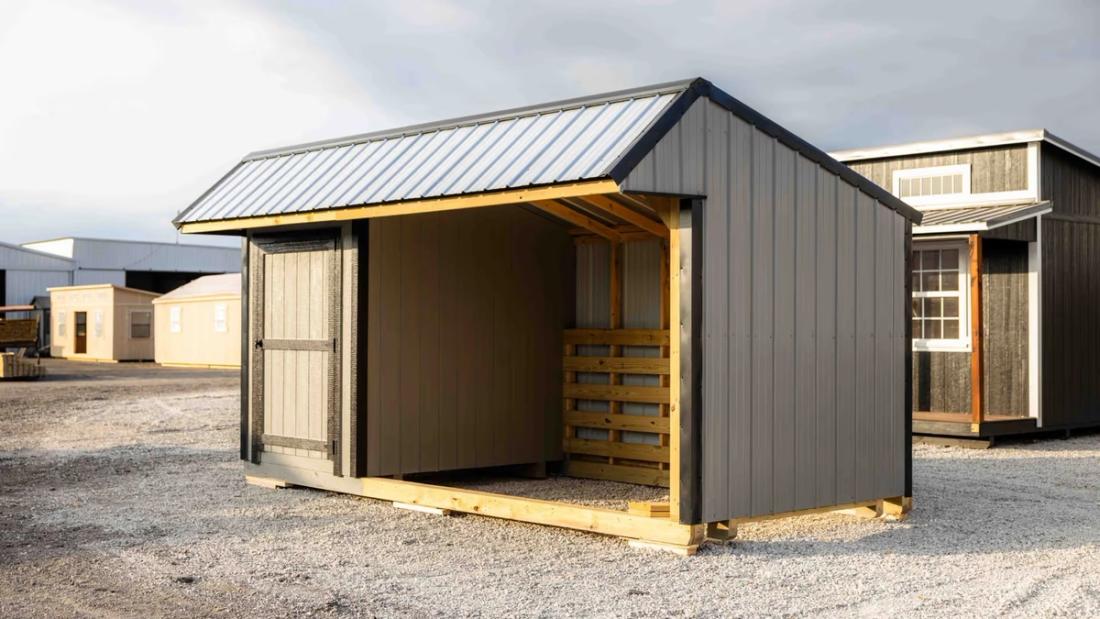 8x18 Animal Shelter — exterior