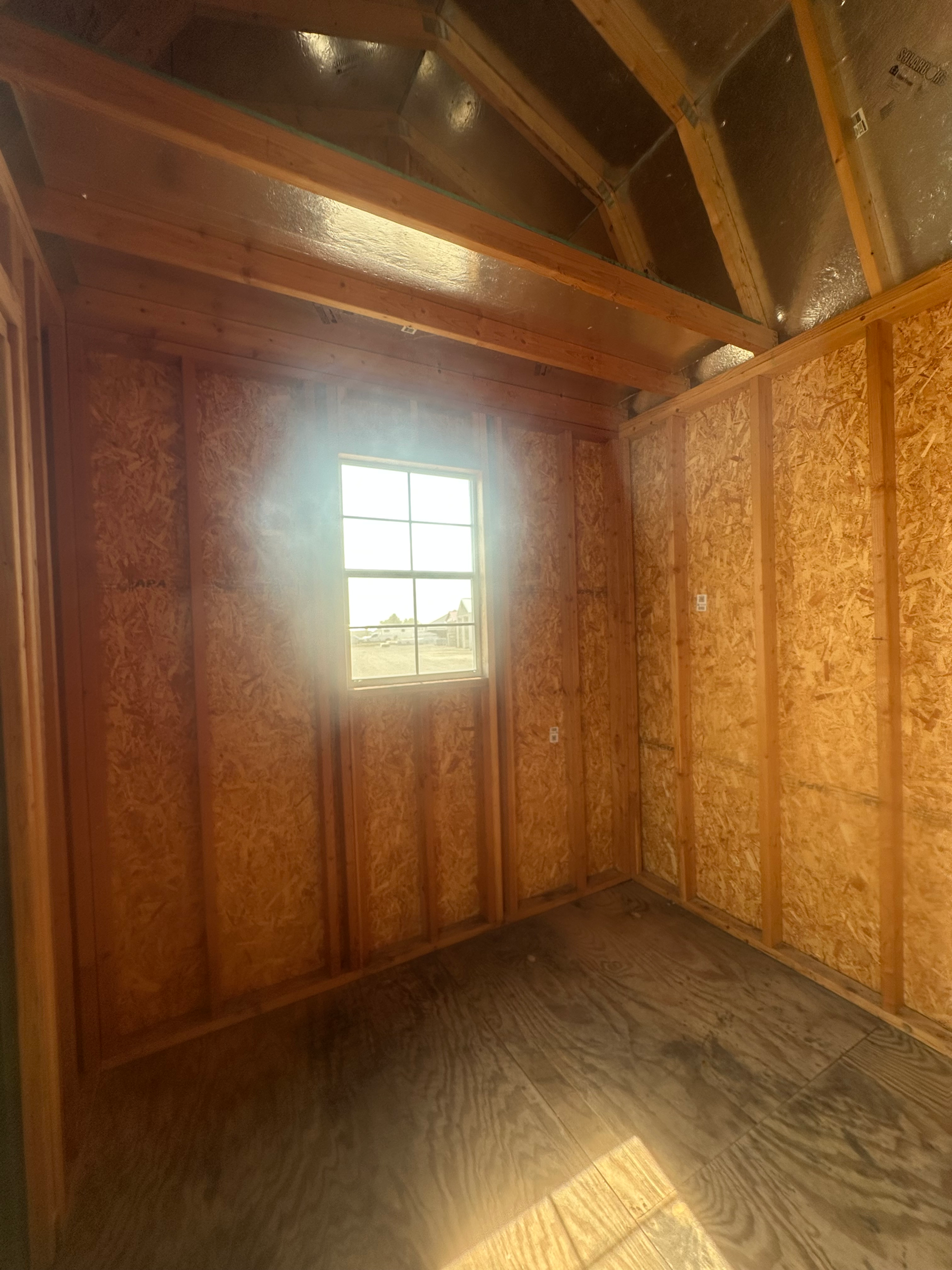 8x10 Gambrel Barn — photo 3