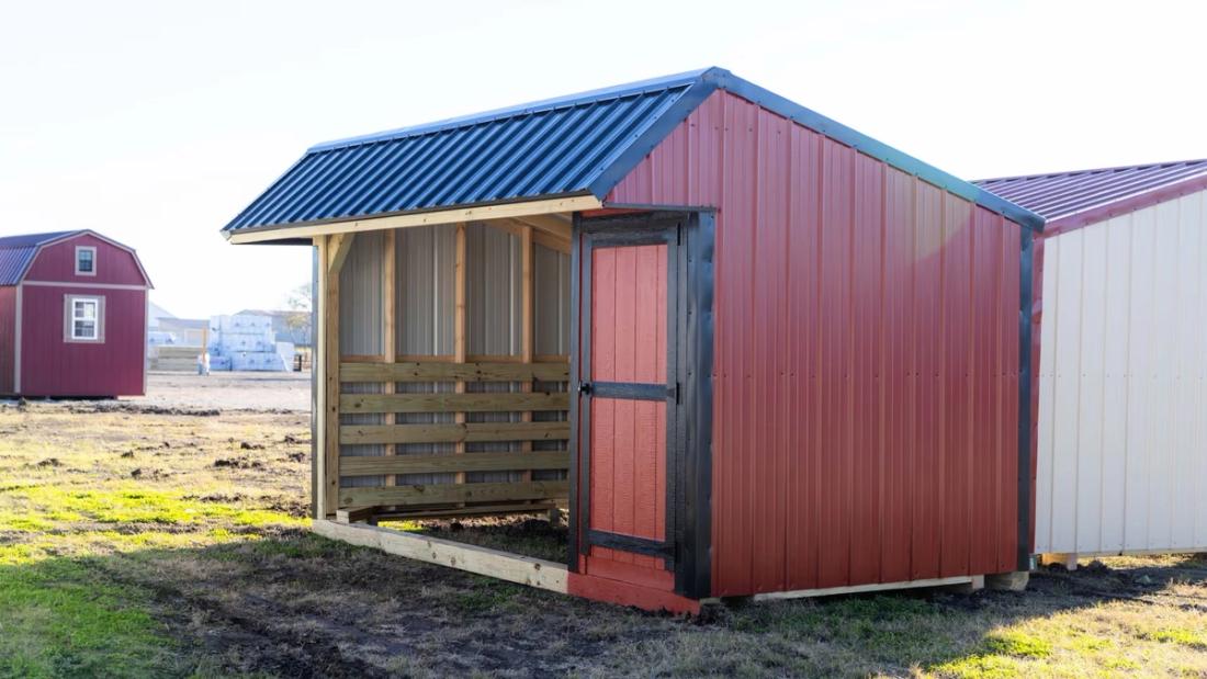 8x16 Animal Shelter — exterior