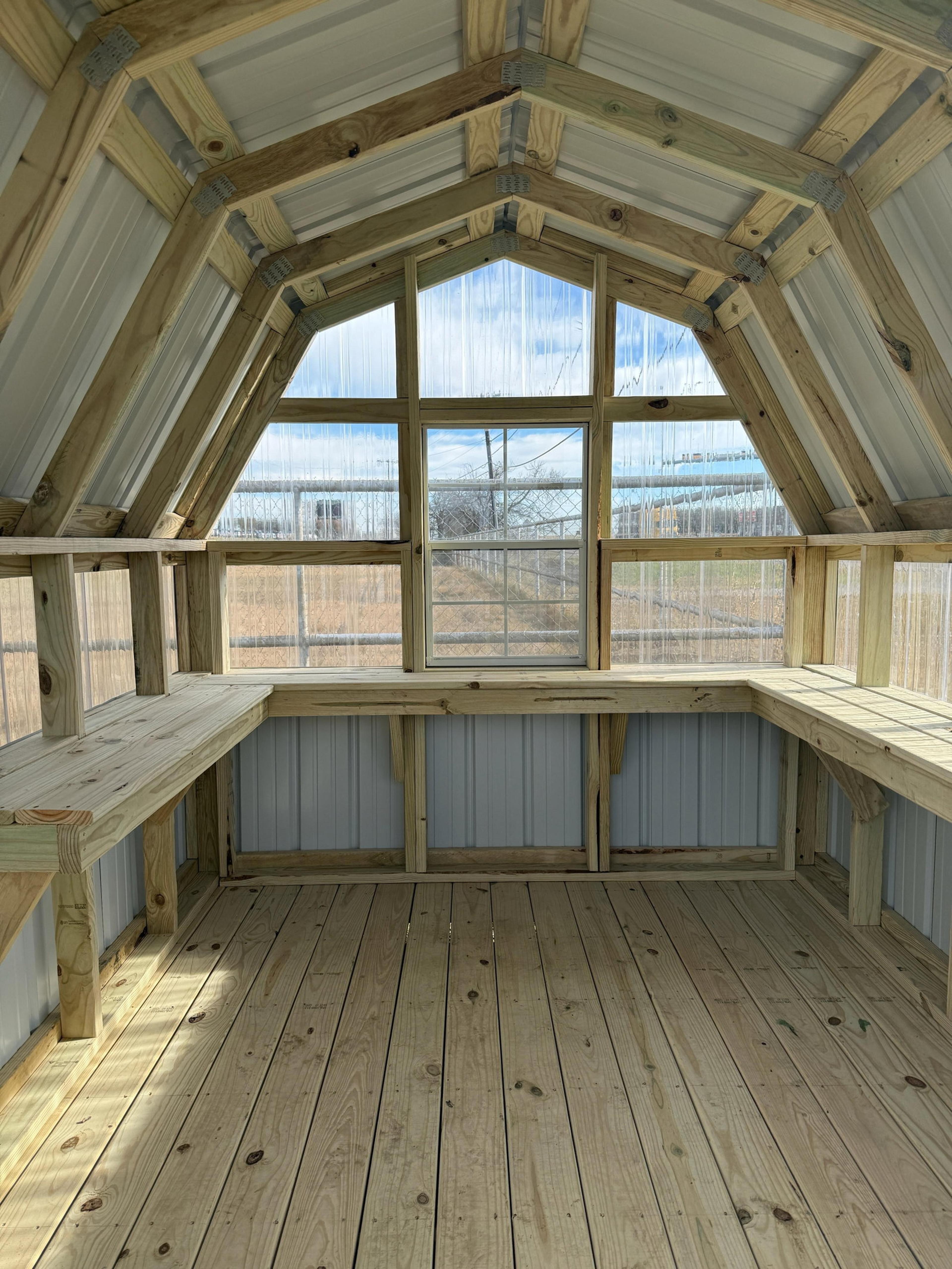 8x10 Gambrel Greenhouse — photo 3