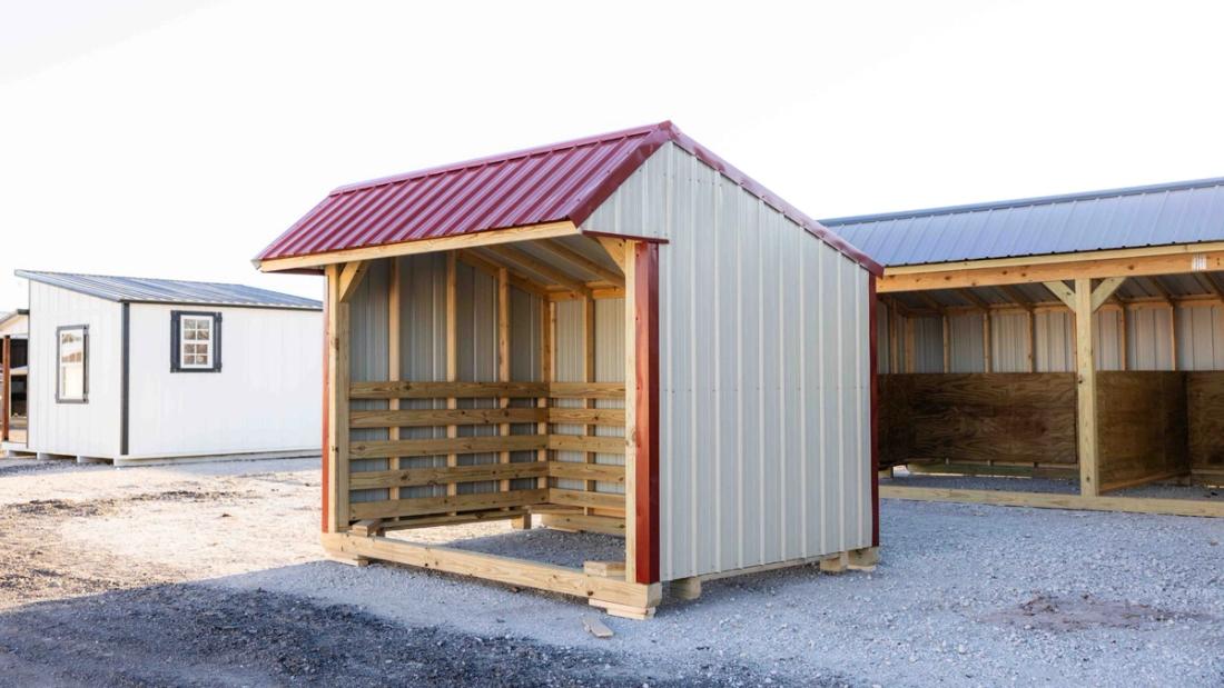 8x12 Animal Shelter — exterior