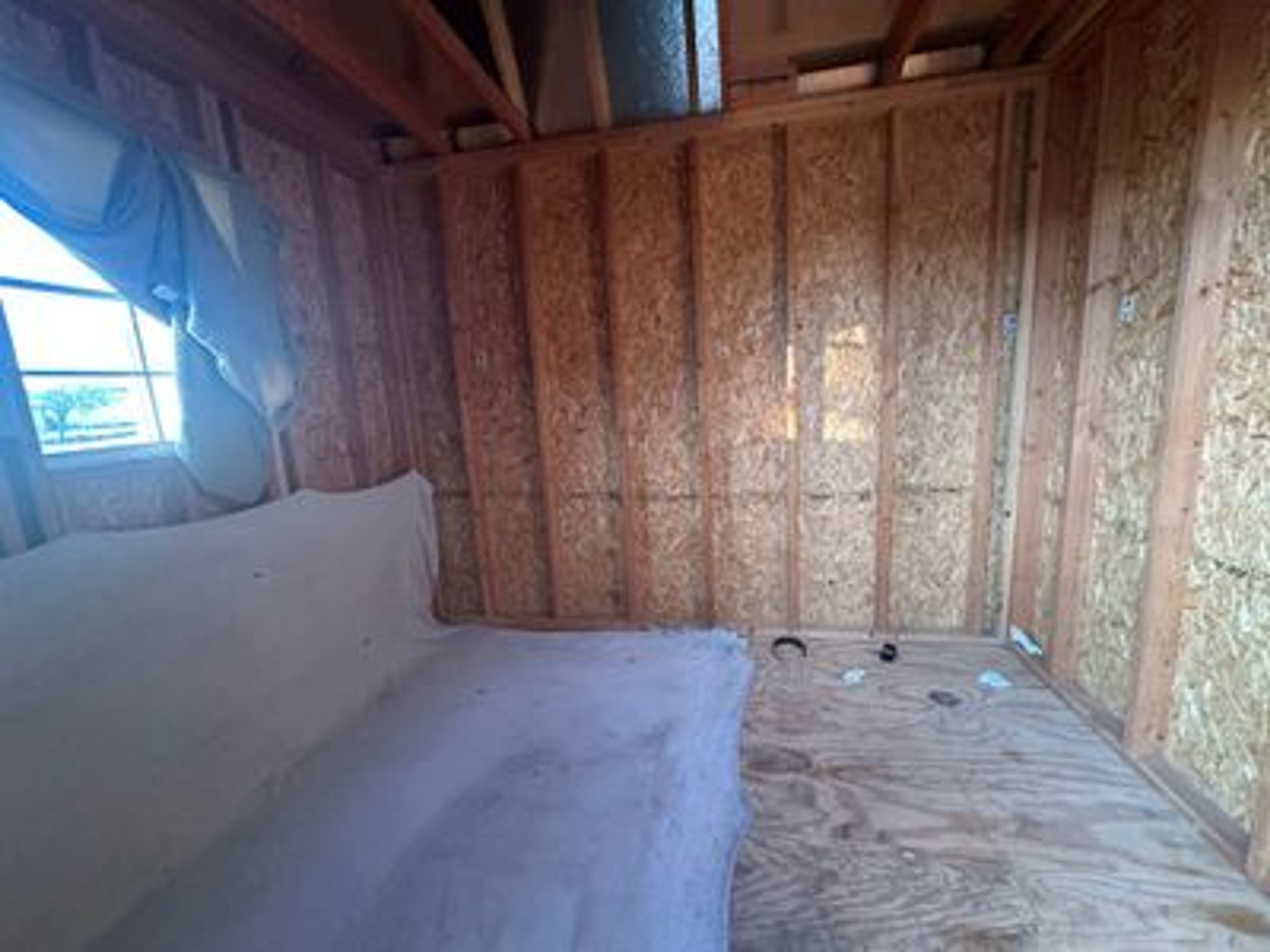 8x10 Gambrel Barn — photo 7