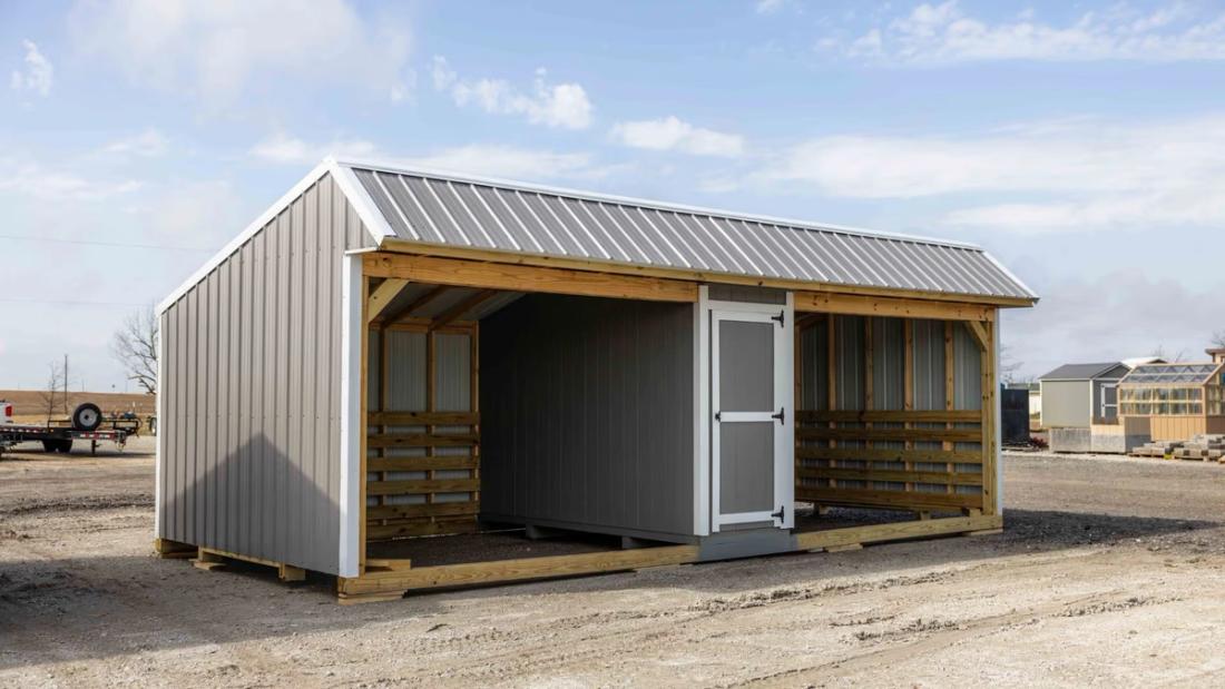 12x28 Animal Shelter — exterior