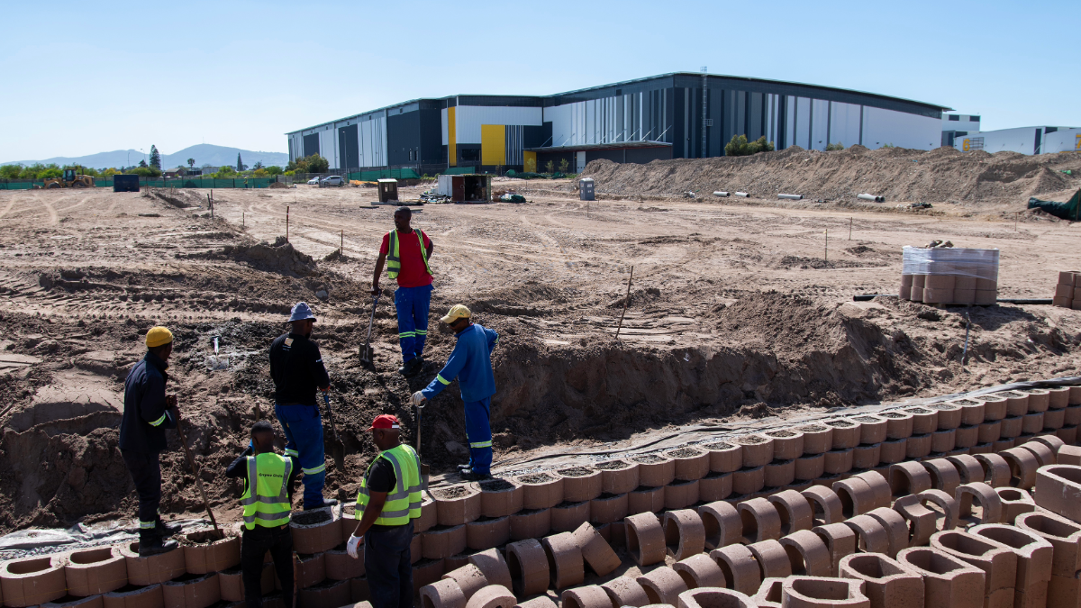 Imagen de la noticia: Ciudad del Cabo está aprobando centros de datos con reglas que aún los tratan como almacenes (Tech Policy Press)