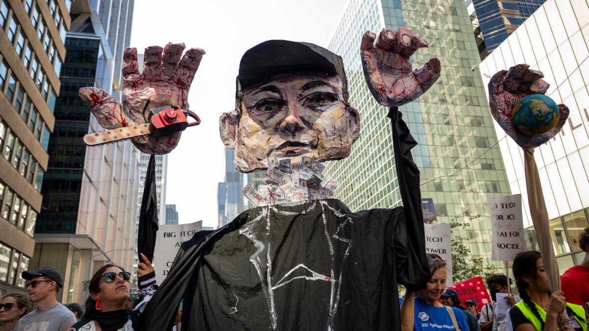Imagen de la noticia: Casey Michel sobre cómo romper el control de la oligarquía tecnológica (Tech Policy Press)