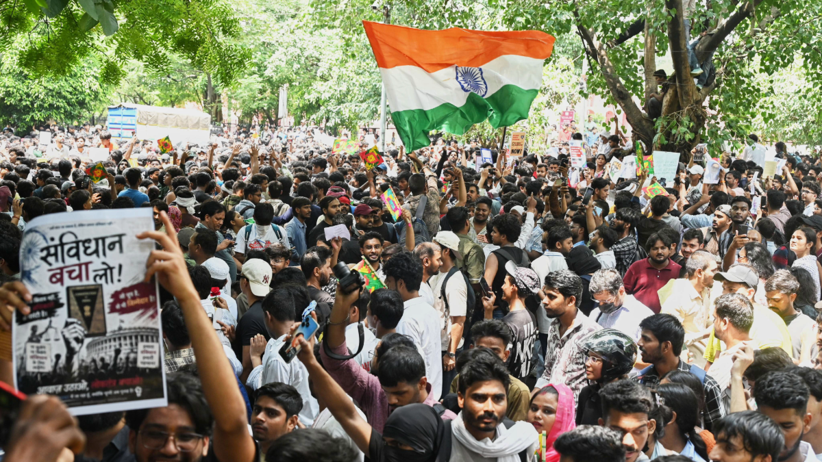 Imagen de la noticia: La eliminación de BitChat-Github muestra que India está rediseñando su perímetro de control en línea (Tech Policy Press)