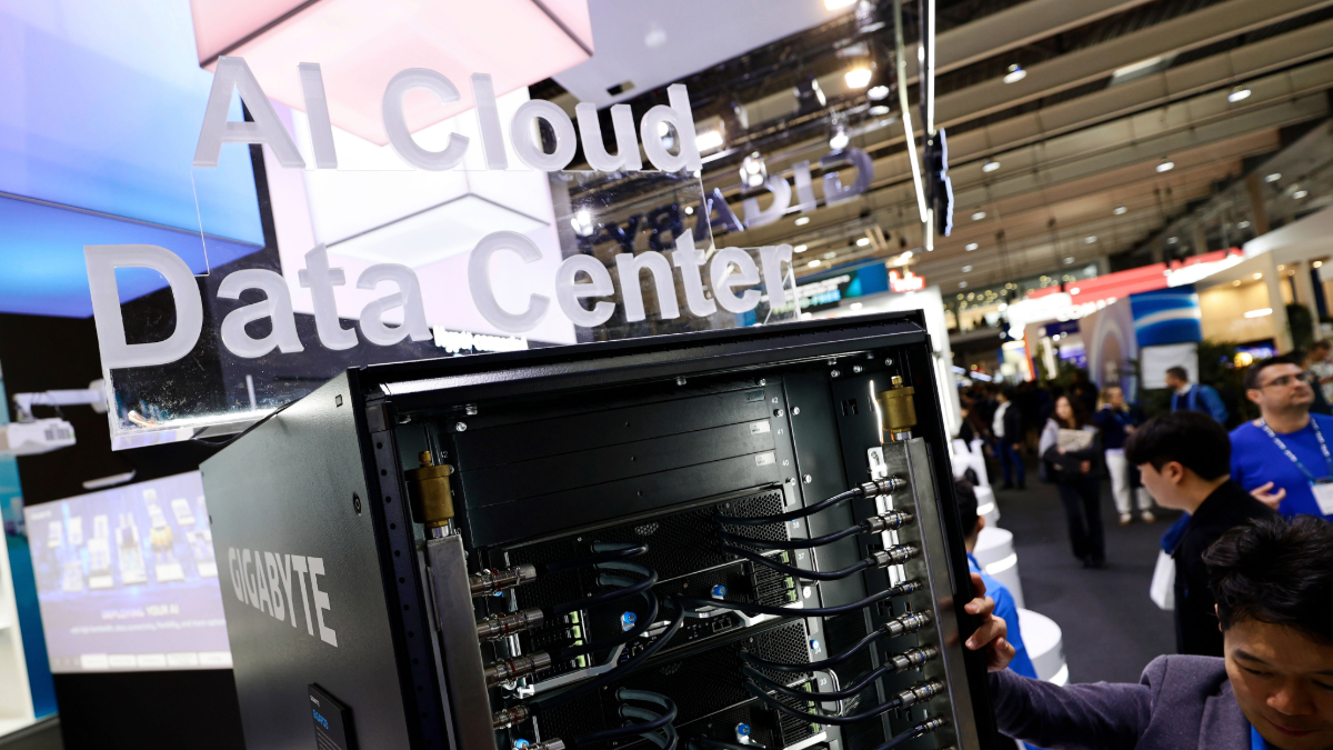Imagen de la noticia: Cloud Needs More than Fee Waivers to Be Competitive (Tech Policy Press)