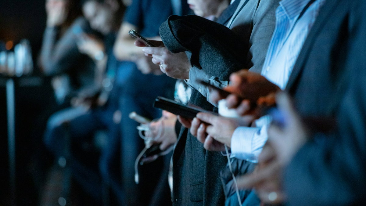 Imagen de la noticia: Who Participates in Politics on Social Media, and Why? (Tech Policy Press)