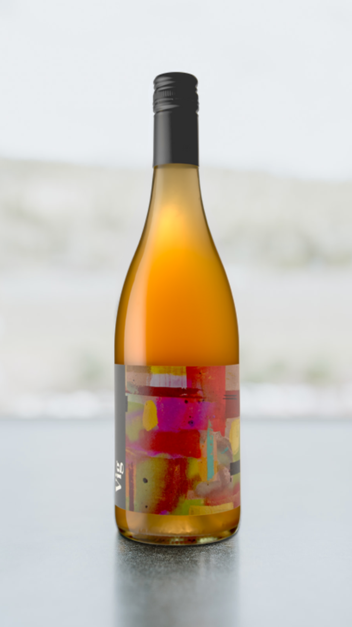 A bottle of Vig Amber 2022
