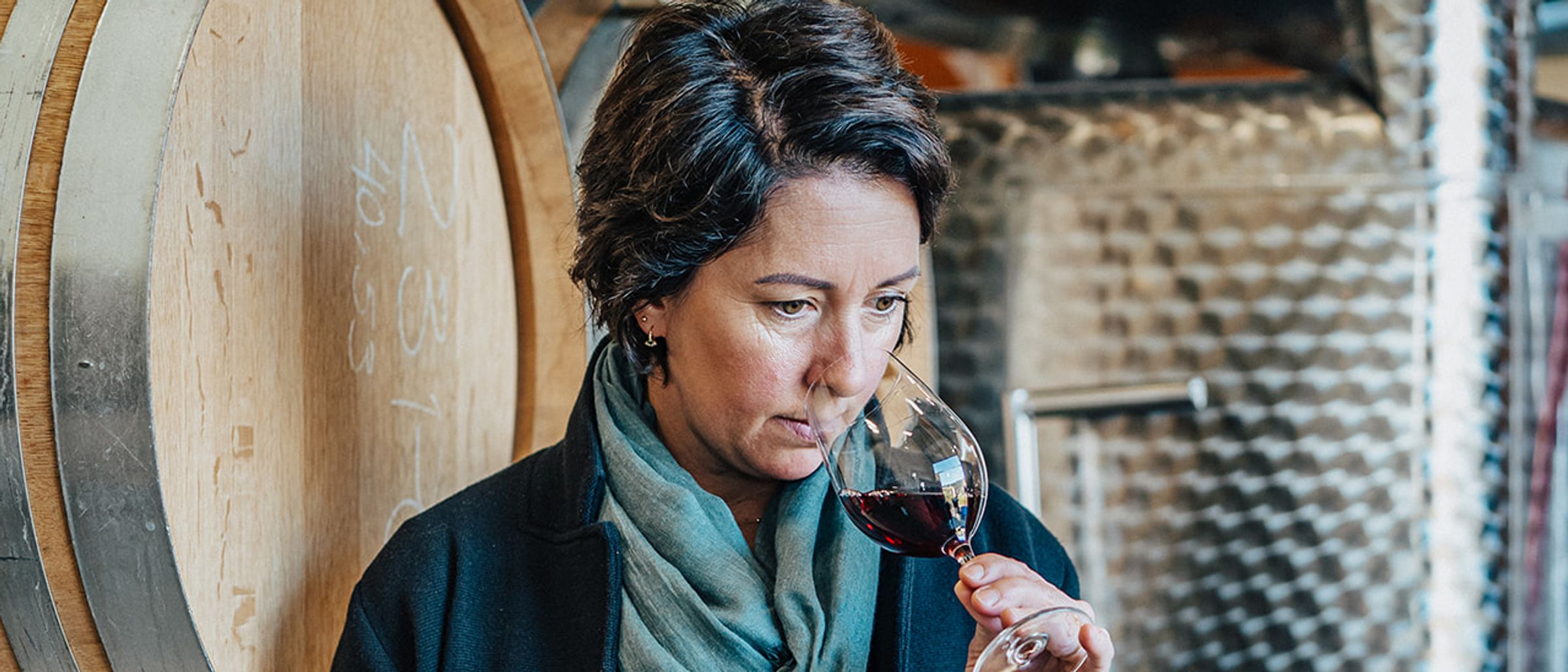 Pénélope Roche tasting wine
