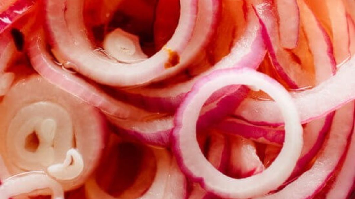 Quick Pickled Onions