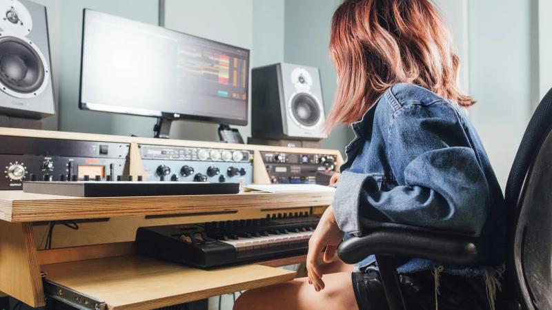 Total Producer music production program - program overview image