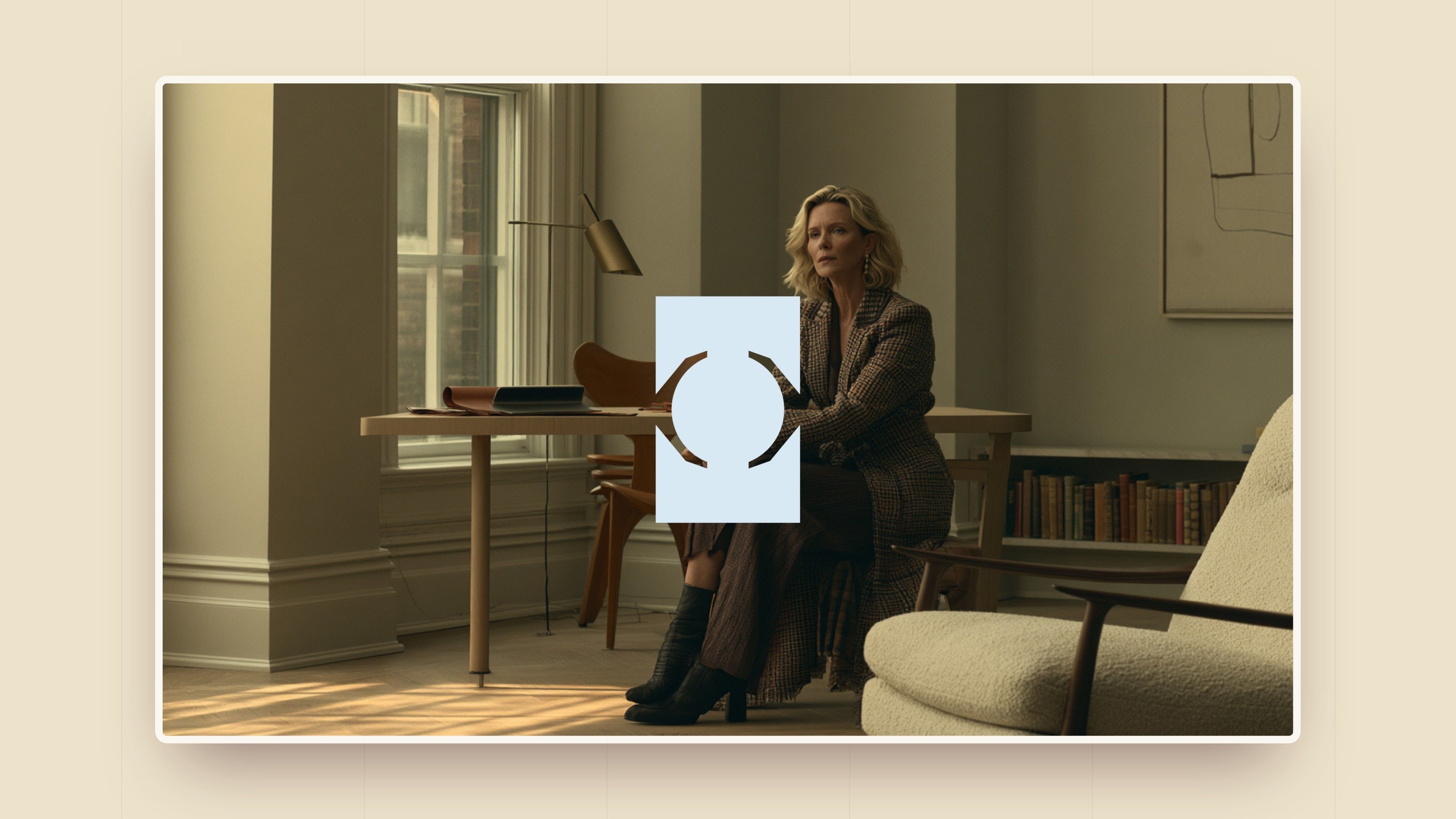 Board from the chosen direction: the pictogram on a light blue card, in a chiaroscuro interior
