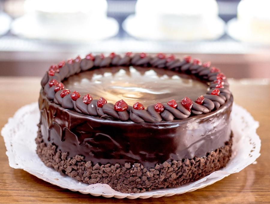 Bizcocho chocolate manjar frambuesa