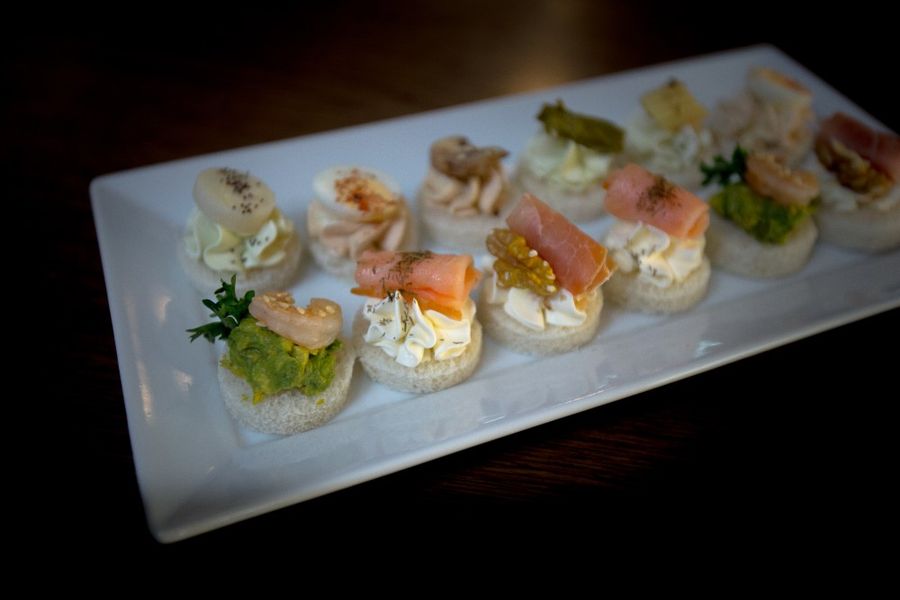 Canapé Sencillos o Especiales