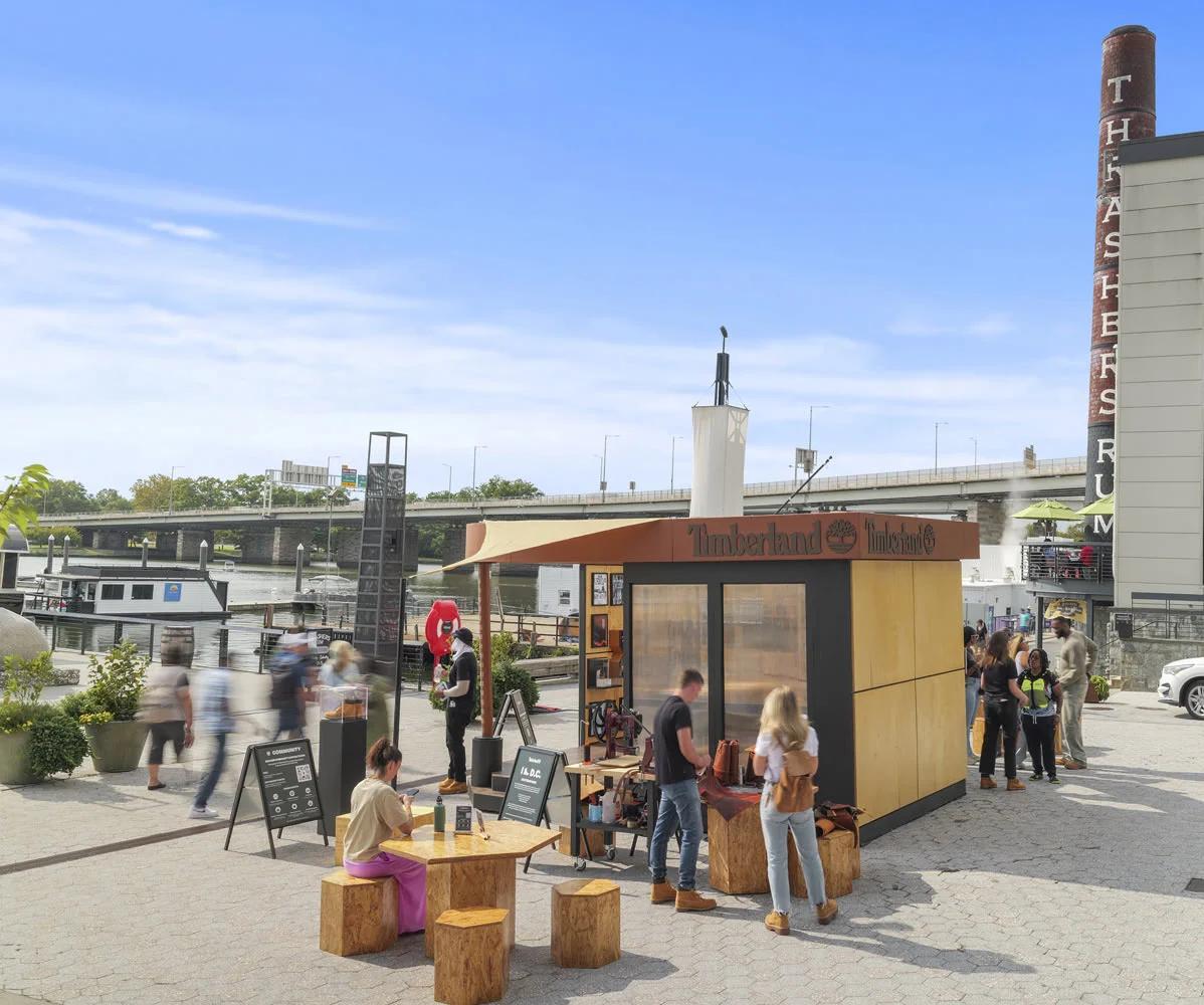 How to do a pop-up shop with interactive retail spaces that boost brand visibility.