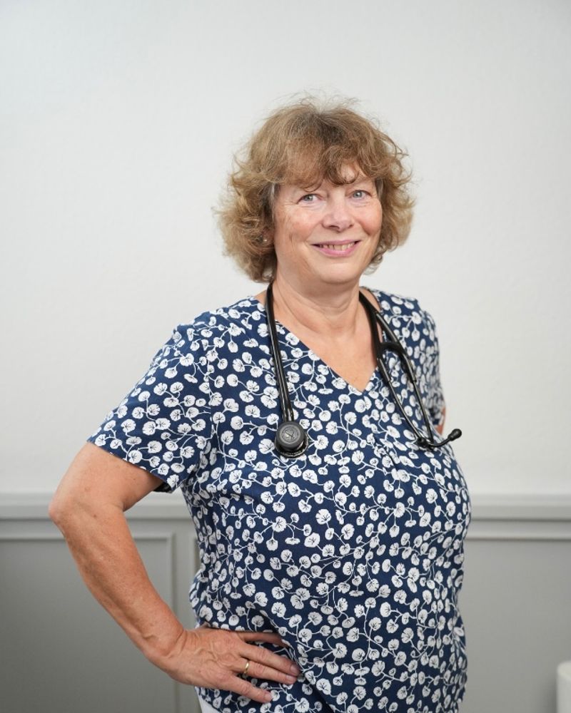 Dr. Manuela Borchert