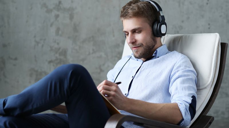 Можно ли слушать про