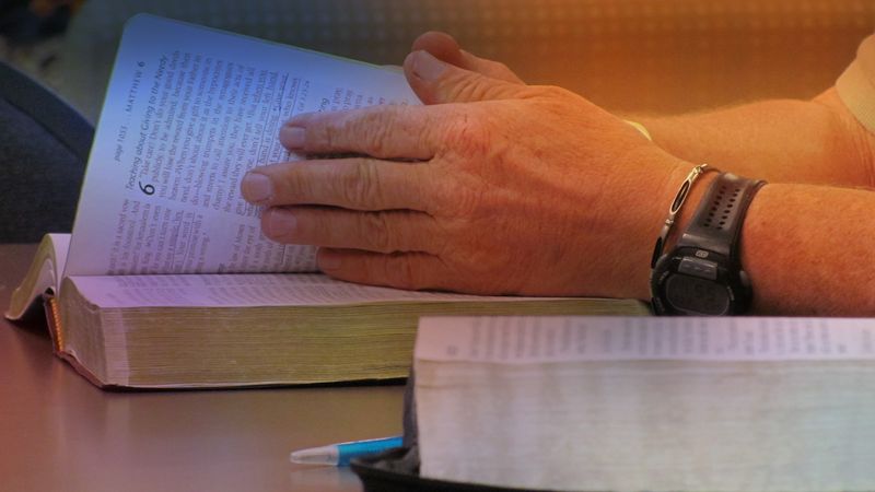 Что значит «...служить благодатью Богу»?
