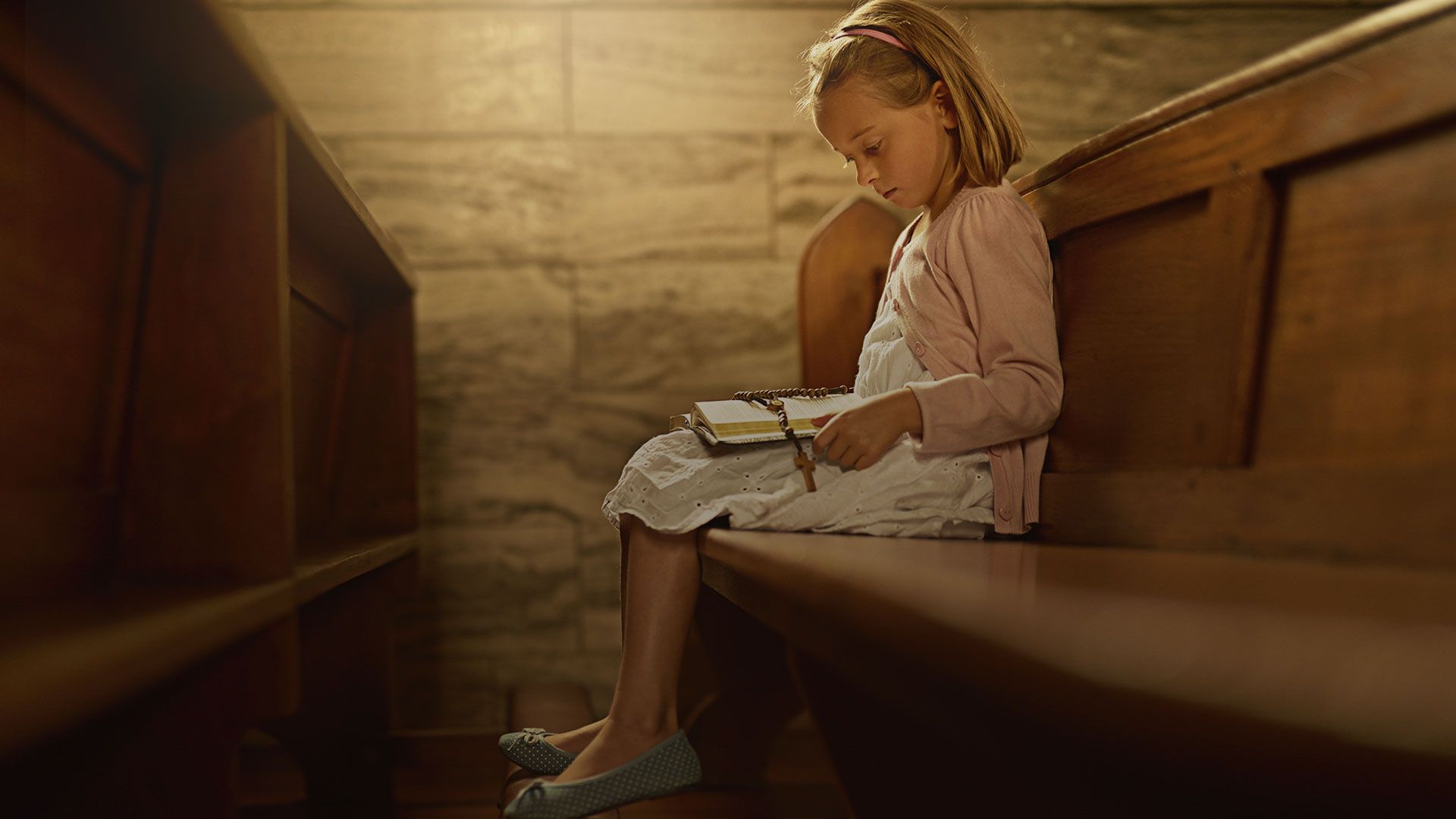 Promotional image for Как приучить детей сидеть в церкви?