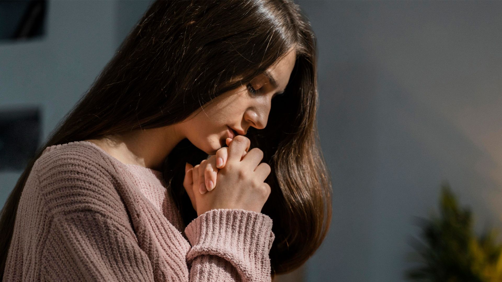 Promotional image for Почему важно молиться друг за друга?