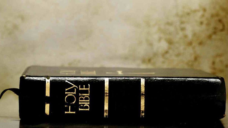 Promotional image for Какая разница, безошибочна Библия или нет?