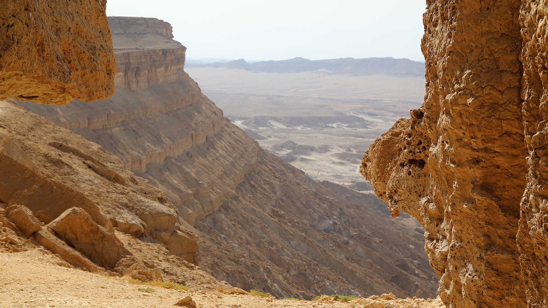 Promotional image for Что значит «...находящиеся в Иудее да бегут в горы...»?